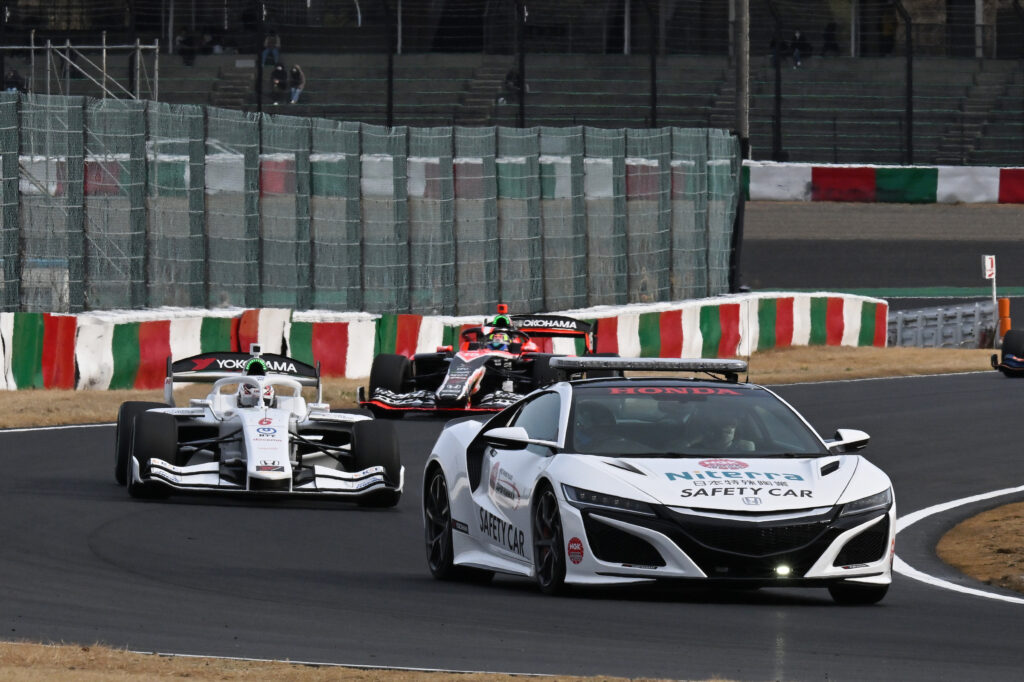 スーパーフォーミュラ2025開幕戦鈴鹿